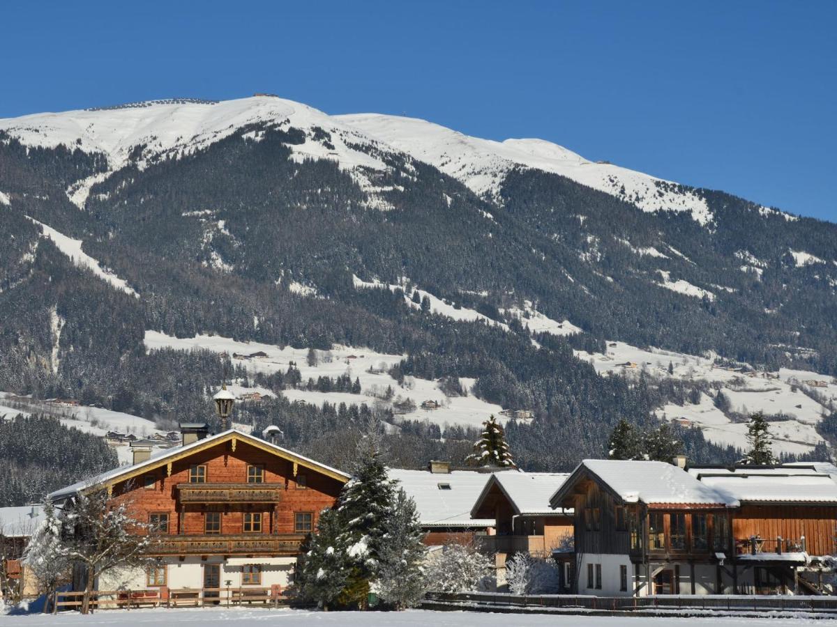 Serene Cottage In Neukirchen Am Gro Venediger Neukirchen am Großvenediger エクステリア 写真