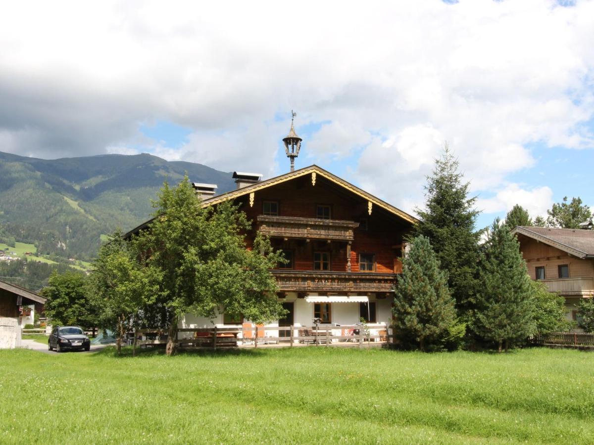 Serene Cottage In Neukirchen Am Gro Venediger Neukirchen am Großvenediger エクステリア 写真