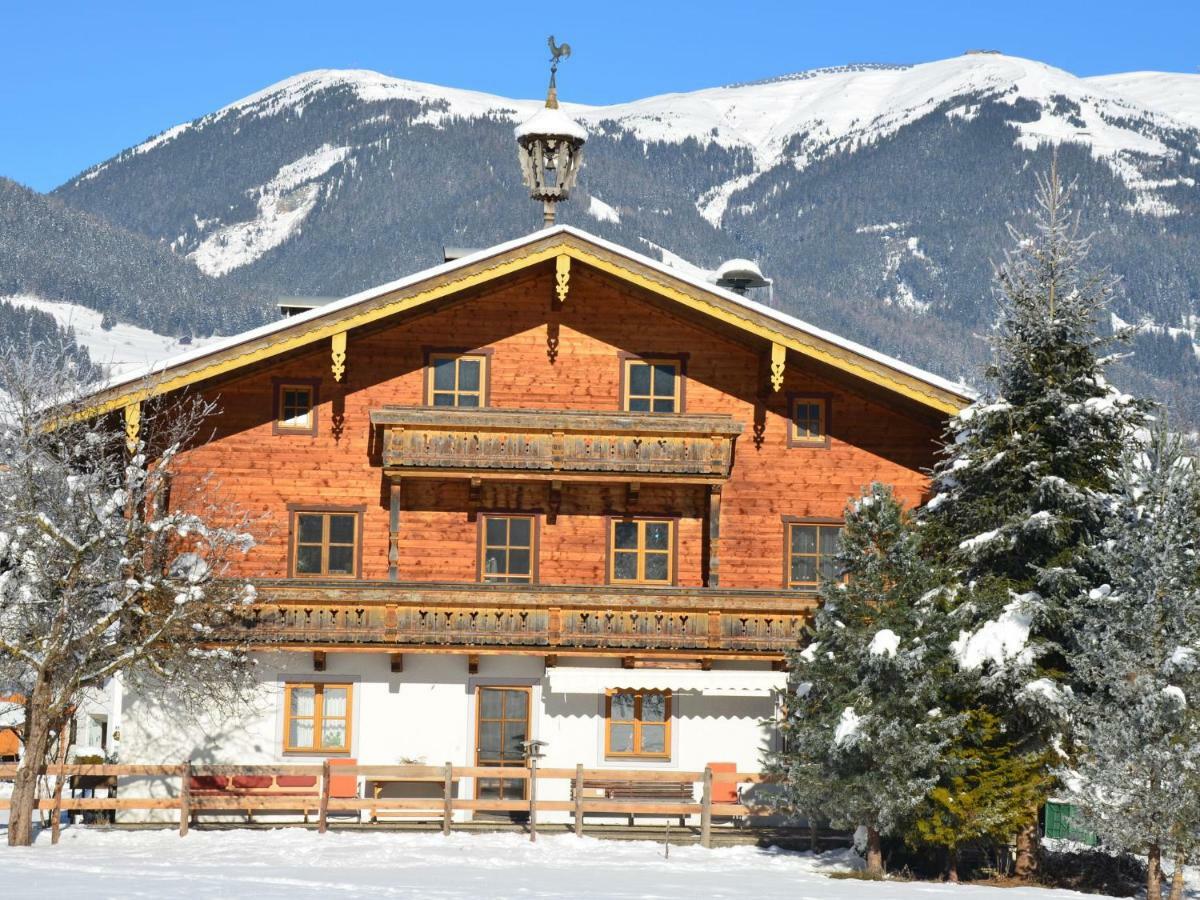 Serene Cottage In Neukirchen Am Gro Venediger Neukirchen am Großvenediger エクステリア 写真